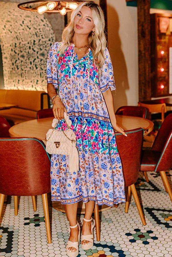 Women Sky Blue Mixed Floral Print Tie Split Neck Short Sleeve Dress | Midi Dresses